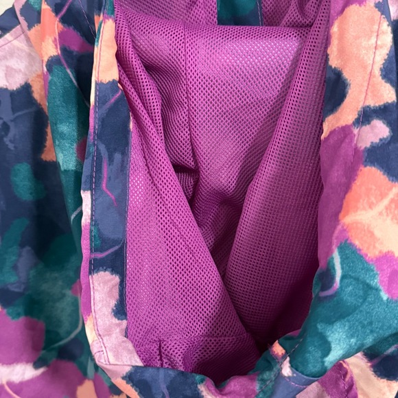 Reebok Windbreaker Womens Large Purple Camo Jacket Hooded Athleisure Sporty Gym - Picture 6 of 13